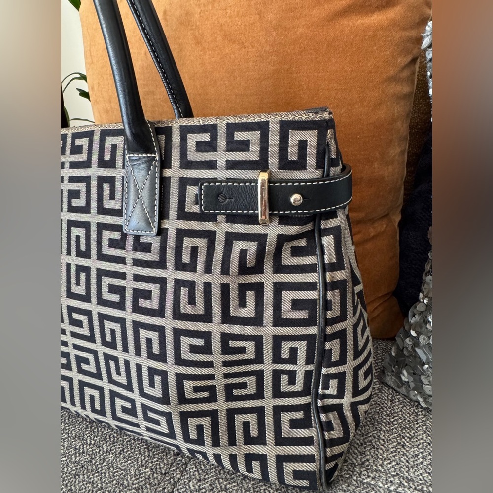 GIVENCHY- Authentic(COA)Black & Beige Leather and G Logo Canvas Bag - Picture 5 of 15